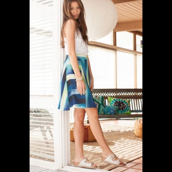 Authentic Trina Turk “Marteena” A line skirt - Picture 3 of 5